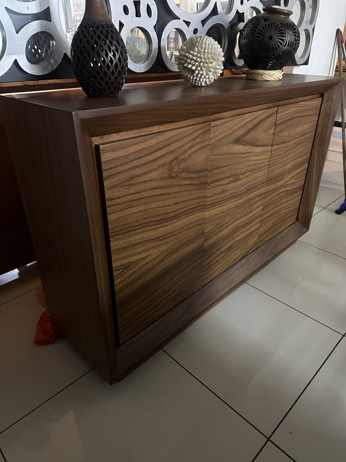 Bufeteros Elephant Muebles